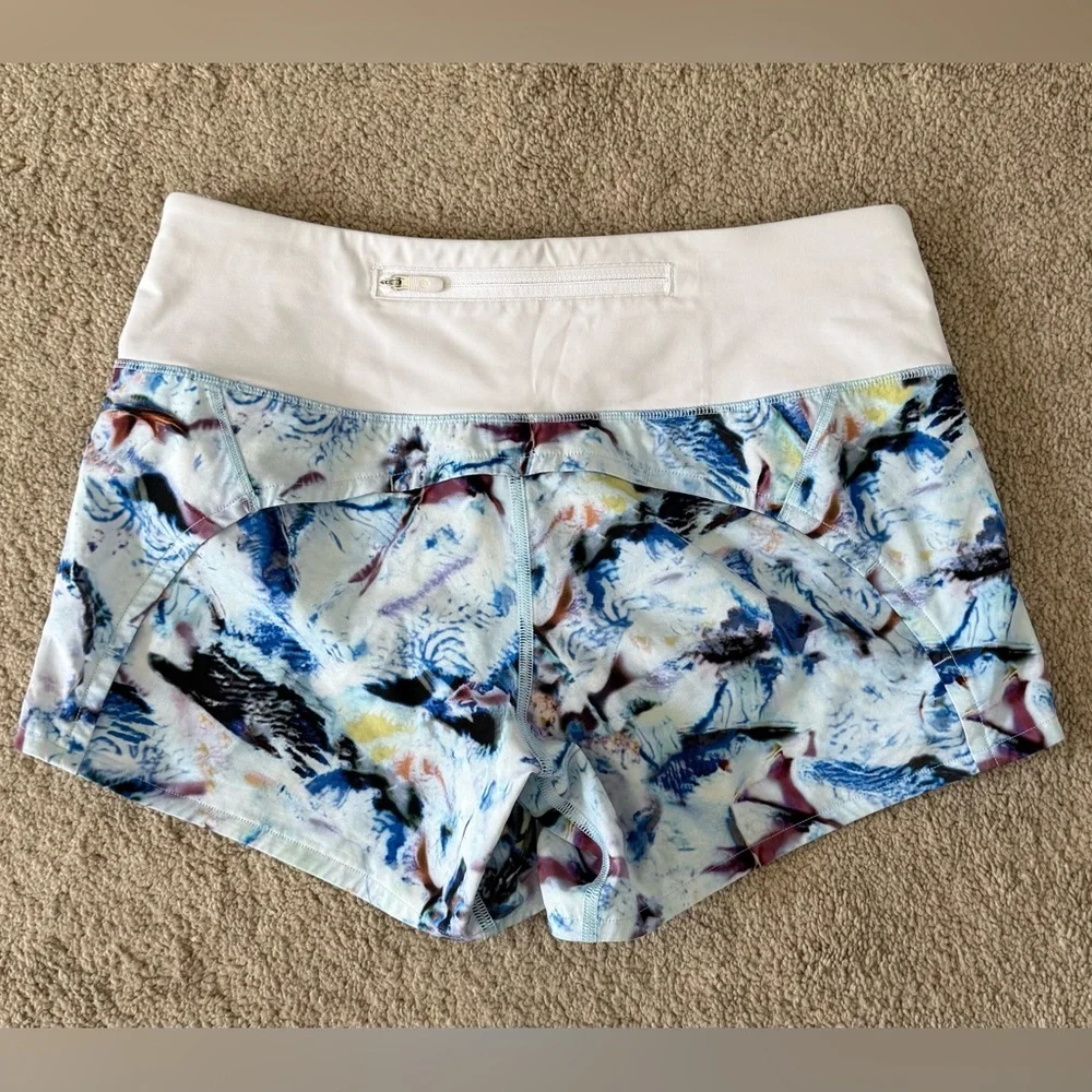 2018 Lululemon Run Times Short II 4” – Exposure Crystallize Multi / White Size 4 - Picture 7 of 8